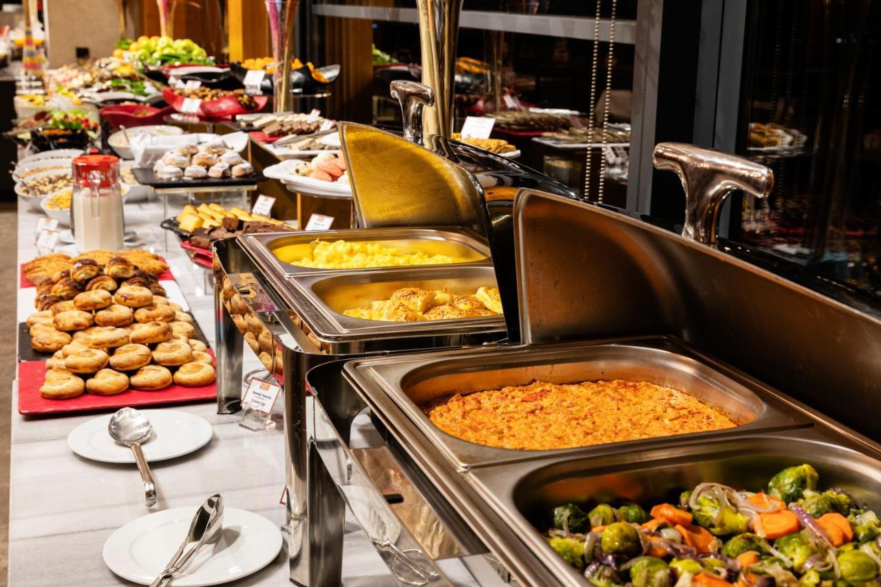 Demiray Hotel Old City Istanbul Eksteriør billede A buffet at a hotel