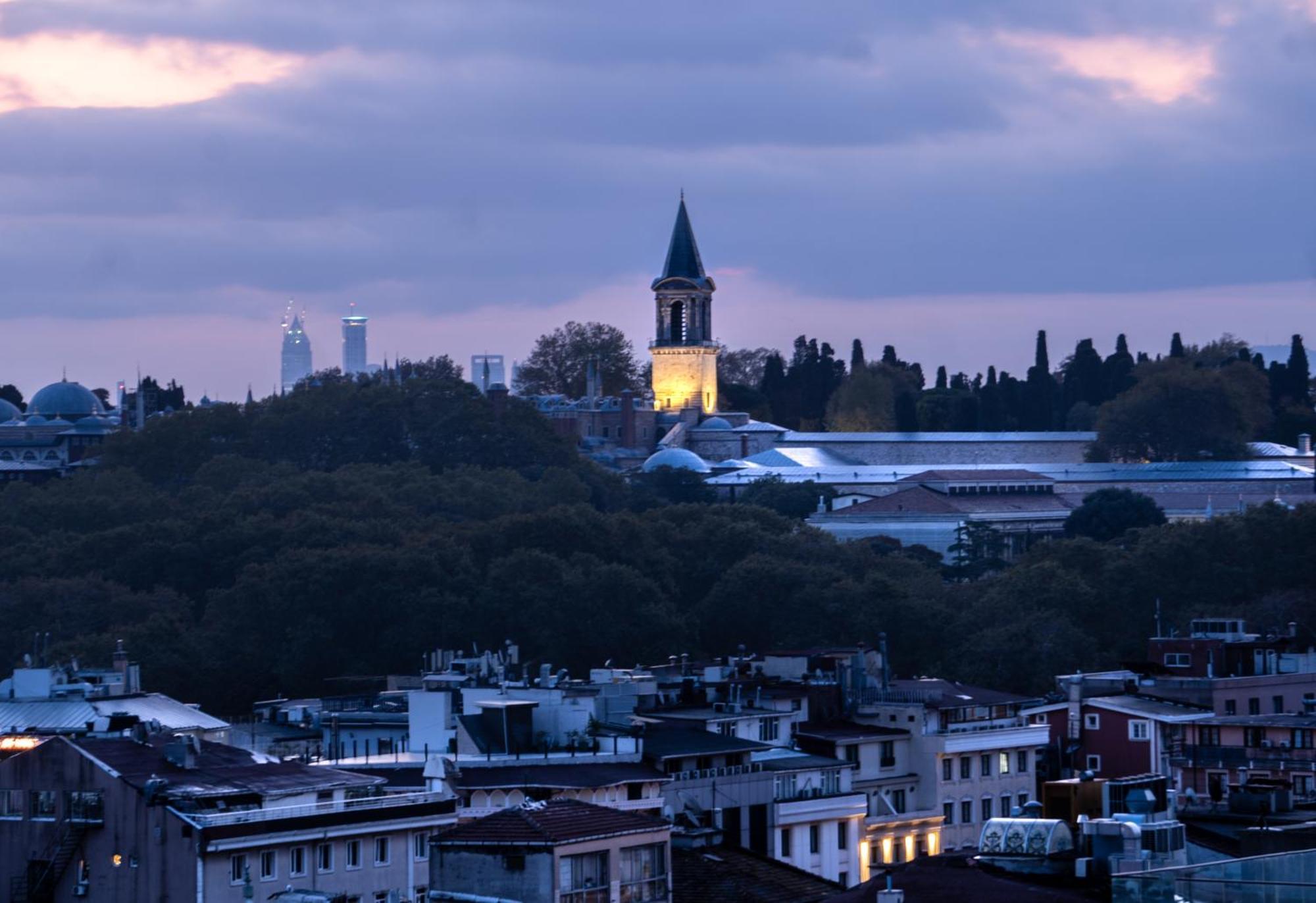 Demiray Hotel Old City Istanbul Eksteriør billede The minaret of the mosque
